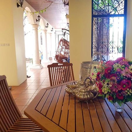 Prompimarn Villa Toscana Bangkok Exterior foto