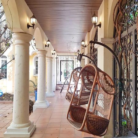 Prompimarn Villa Toscana Bangkok Exterior foto